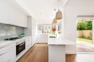 seaons-lindfield-kitchen-1